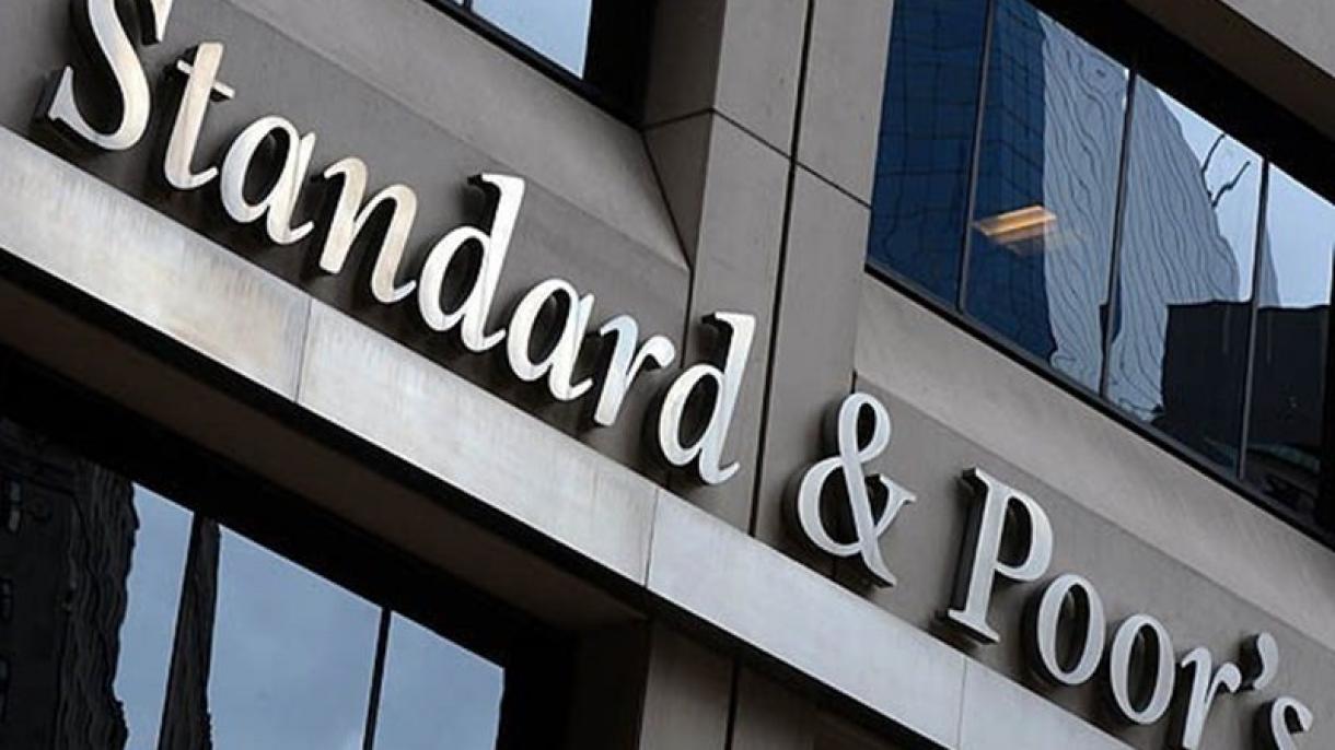 Standard and Poor's mbanë të njëjtë notën e kredisë së Ukrainës