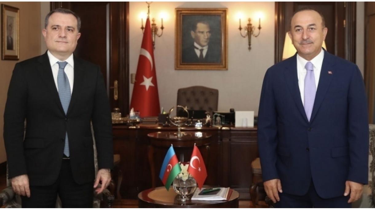Çawuşoglu Bilen Baýramow Telefon Arkaly Söhbetdeşlik Geçirdi