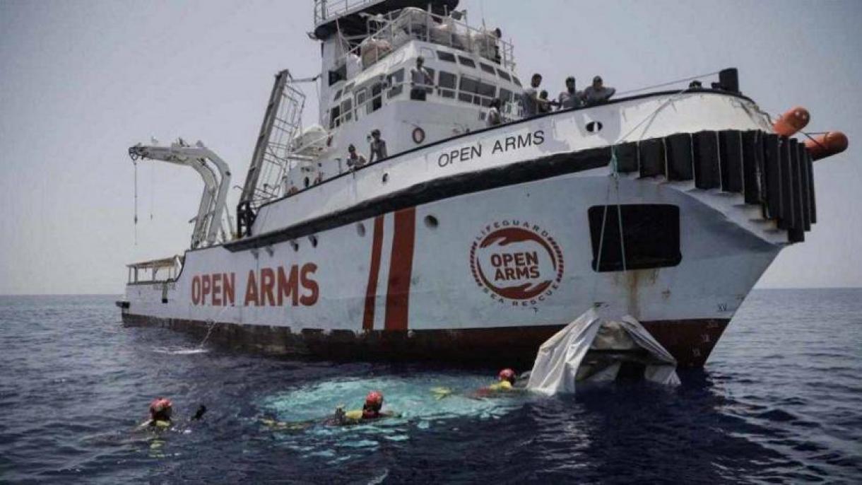 Itali – Evakuohen edhe 13 emigrantë të tjerë nga anija e “Open Arms”