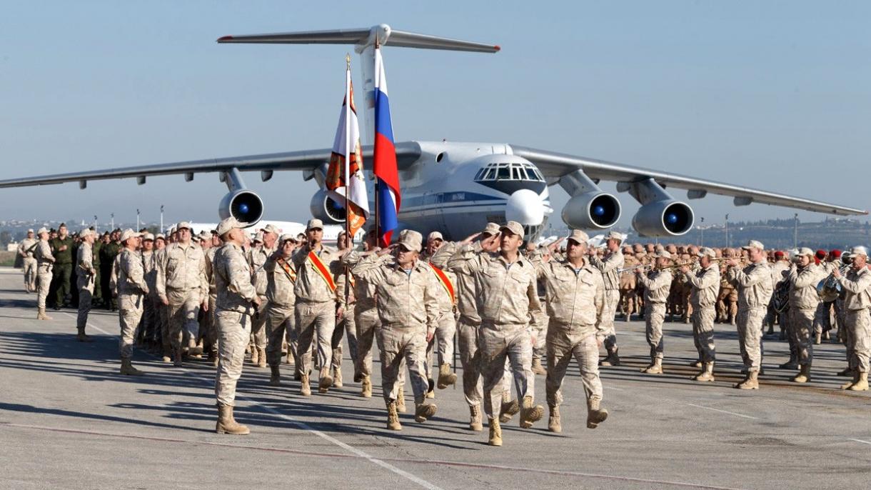 Támadás érte a hmejmími orosz légi támaszpontot
