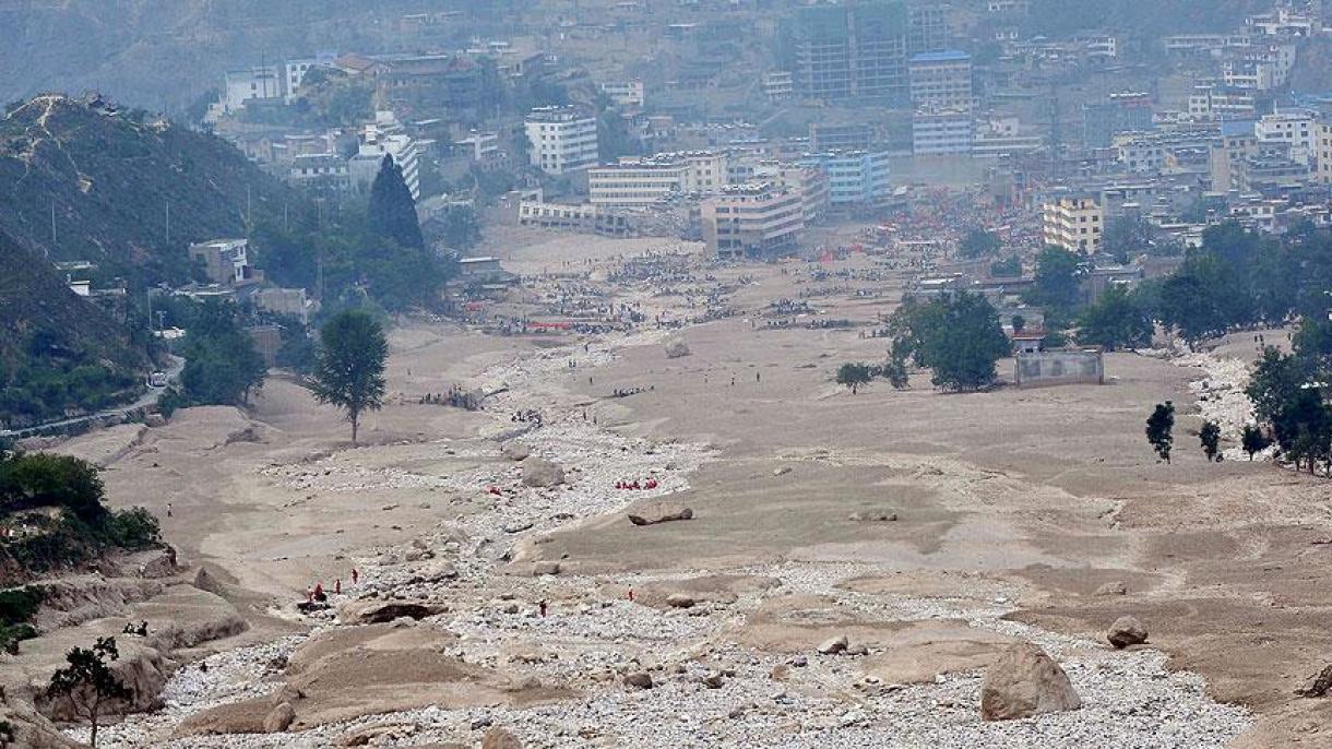 尼泊尔暴雨引发洪水和山体滑坡