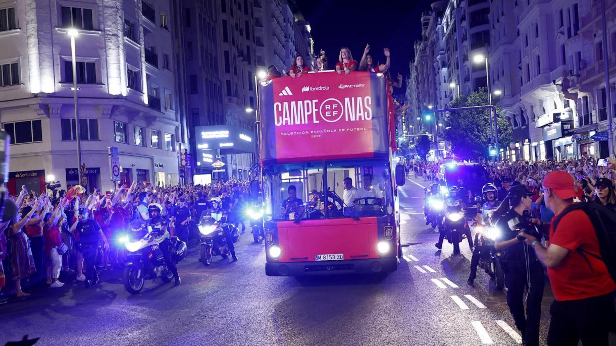 As campeãs espanholas regressaram a Madrid onde se celebrou toda a noite