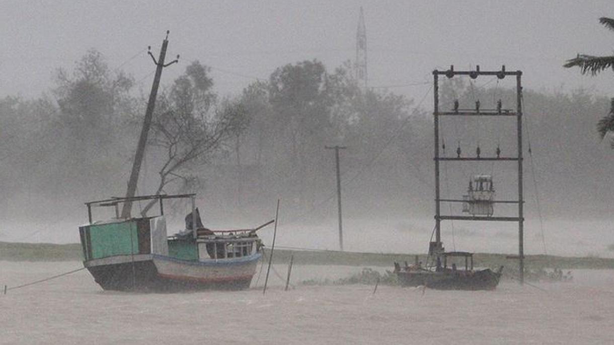 Lluvias monzónicas dejan al menos 119 muertos en Bangladés