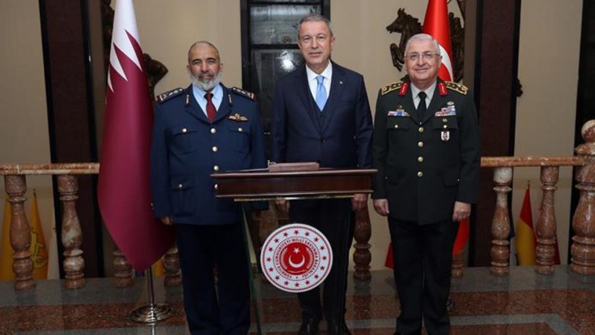 Hulusi Akar accetta il capo di Stato Maggiore del Qatar