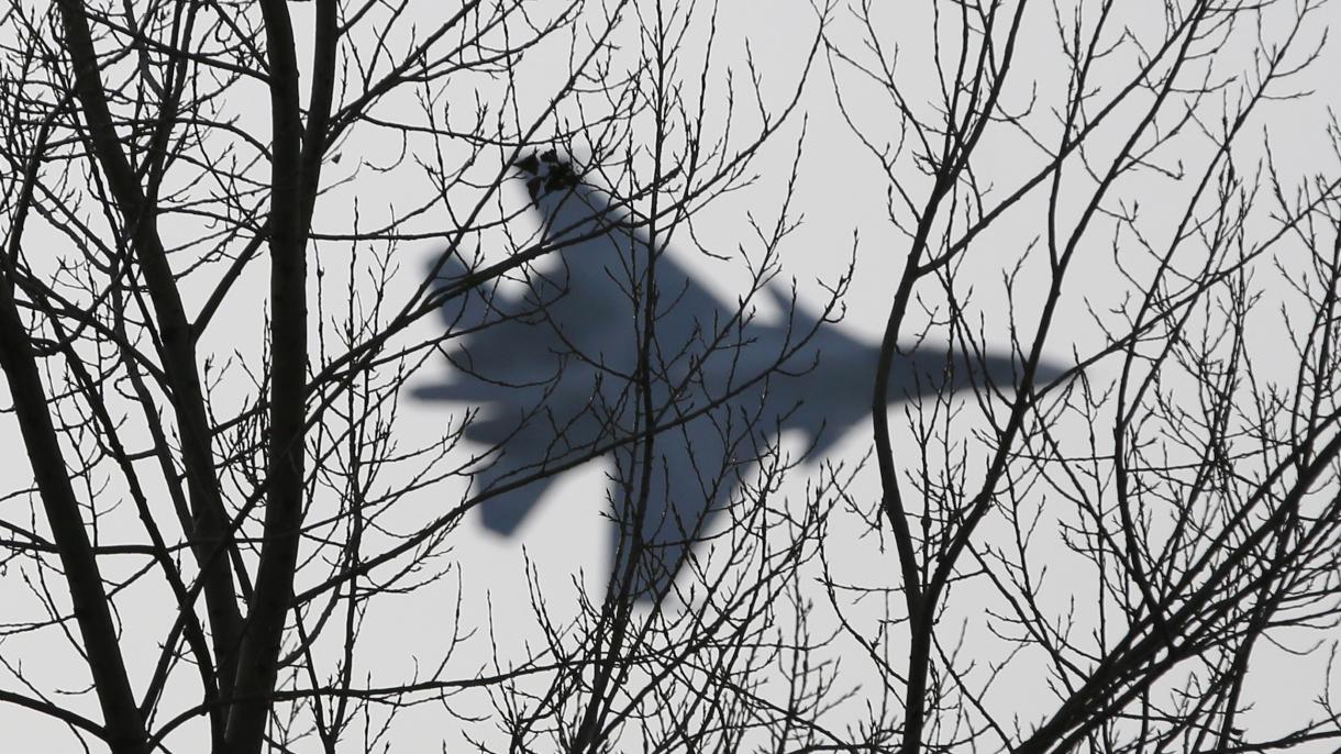 روس: جنگی طیارہ مکان پر گر گیا ،پائلٹس ہلاک