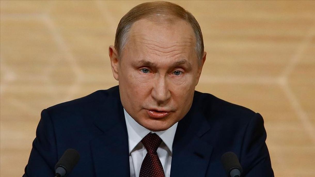Путин: „Руската економија се наоѓа под сериозен притисок“