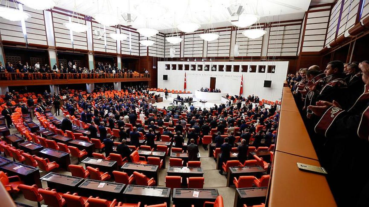 Grande Assemblea Nazionale Turca si e 'riunita in seduta straordinaria