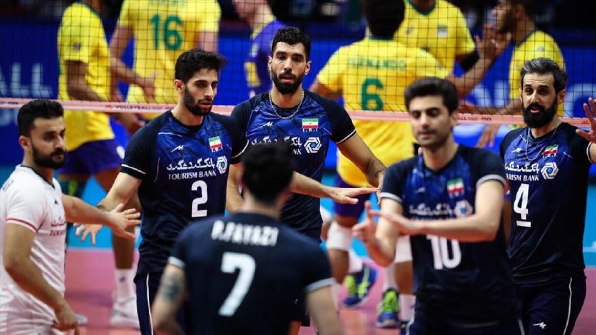 ایران به معطل شدن تیم ملی والیبال در فرودگاه شیکاگو اعتراض کرد