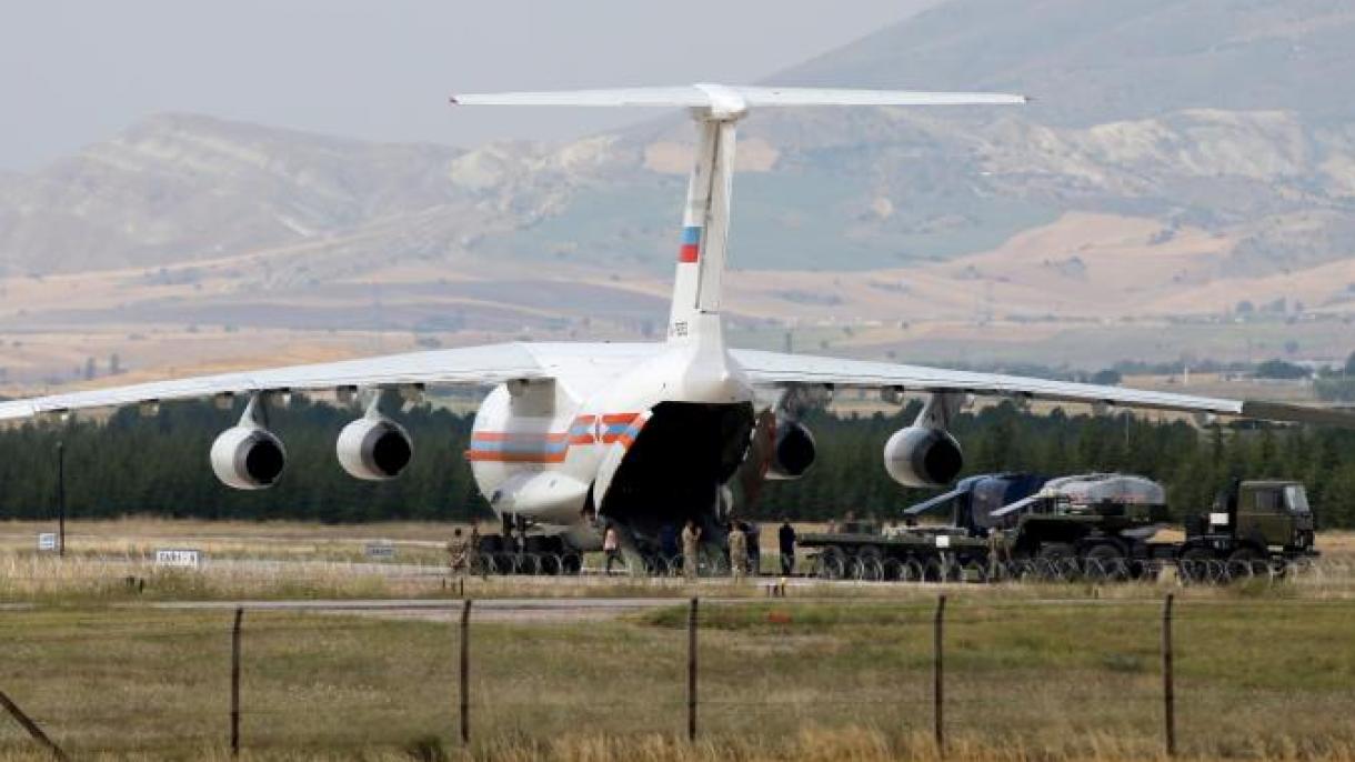 La livraison des pièces et équipements des S-400 russes se poursuit