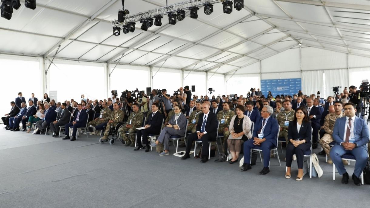 Şuşa Beynəlxalq Media Forumu_02.jpg