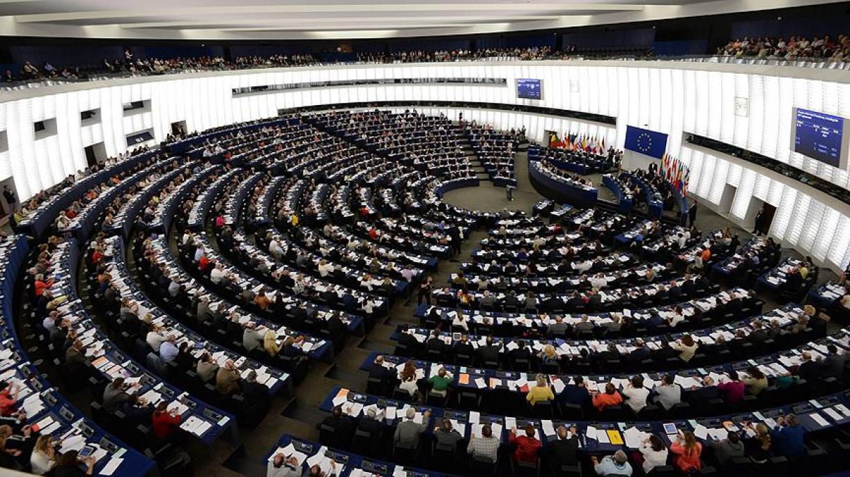 Европскиот парламент усвои неколку нацрти за спречување на застоите во случај на Брегзит без договор