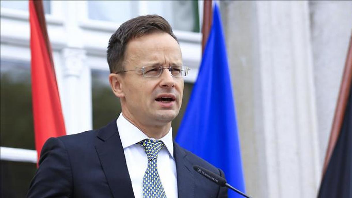 Ungheria risponde con la stessa carta all'Ucraina