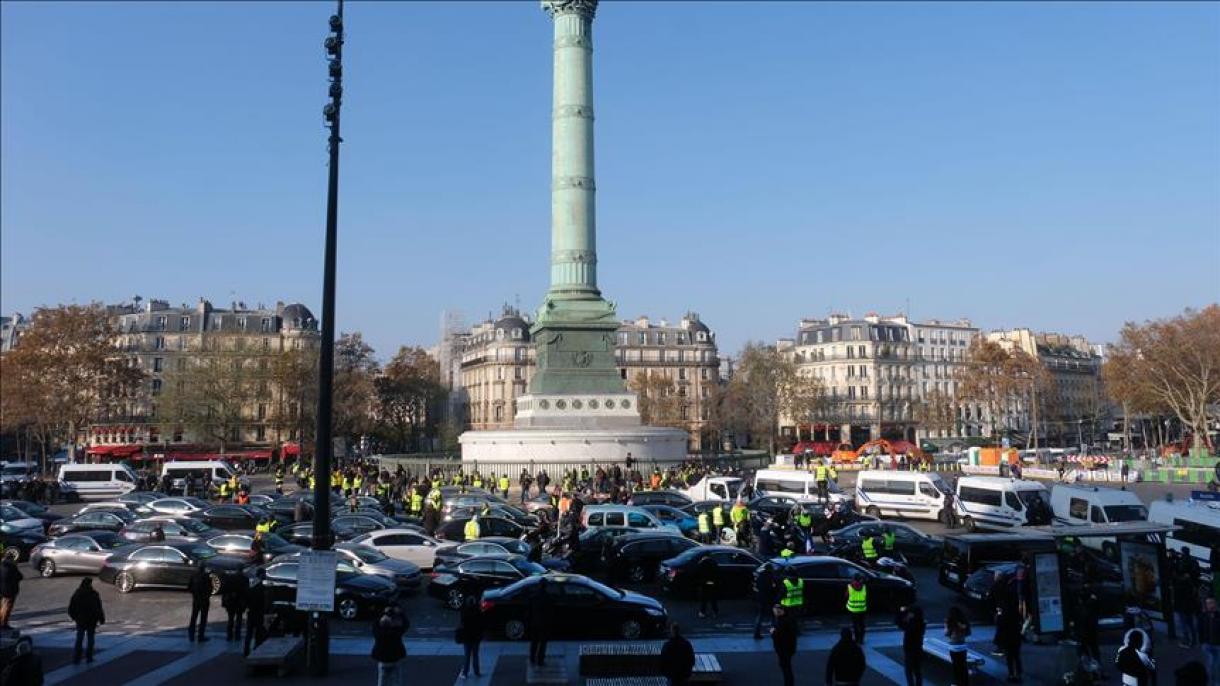 Protestas en Francia por alza de combustibles dejan un muerto y 409 heridos