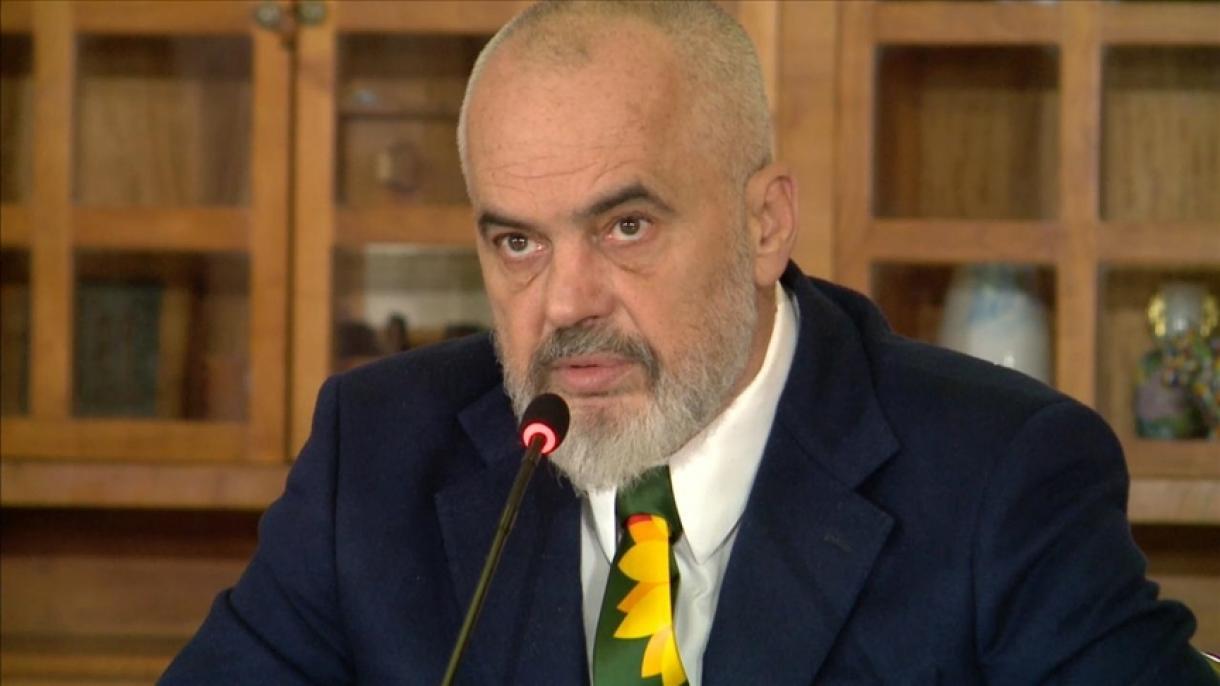 Edi Rama_Fier Hastanesi hk..jpg