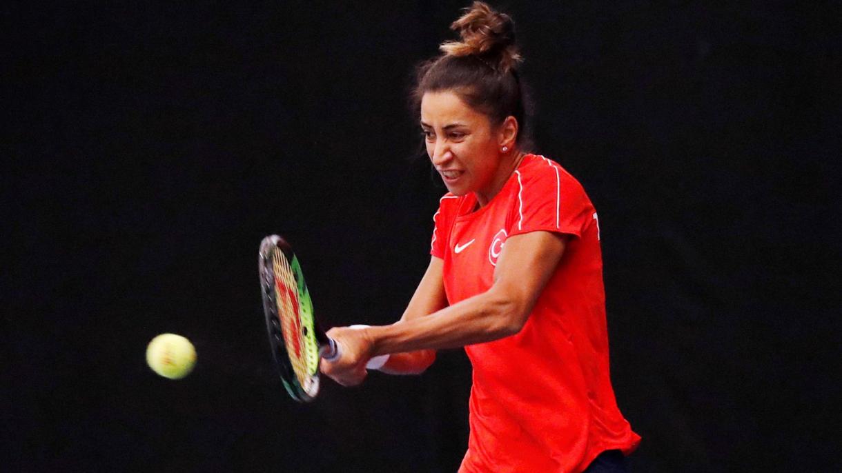 Çağla Büyükakçay qualifica-se para a segunda rodada do Open da Austrália
