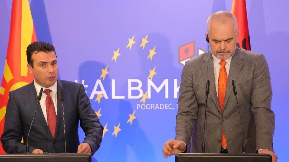 Zaev: Ligji për gjuhën shqipe aprovohet në fund të janarit 2018