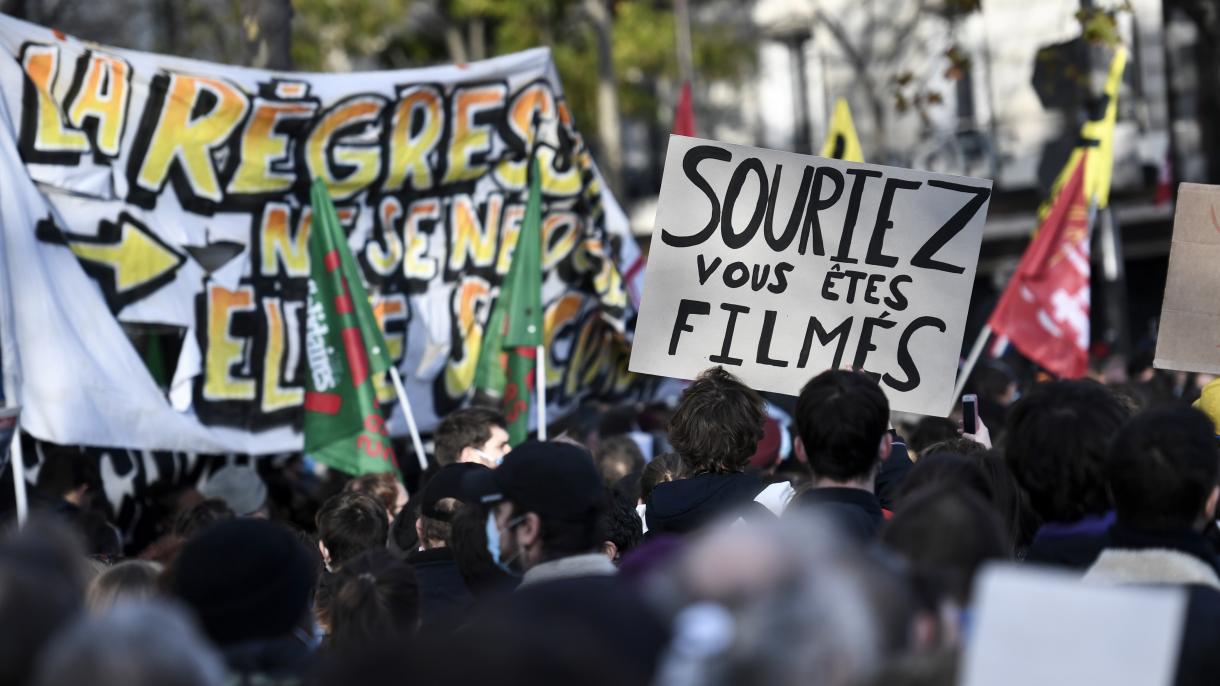 fransa paris guvenlik yasasi karsiti eylem 2.jpg