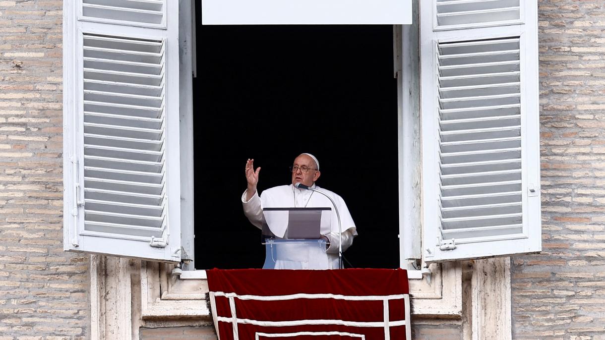 Ferenc pápa a háborúk leállítását kérte a békének szentelt imavirrasztáson