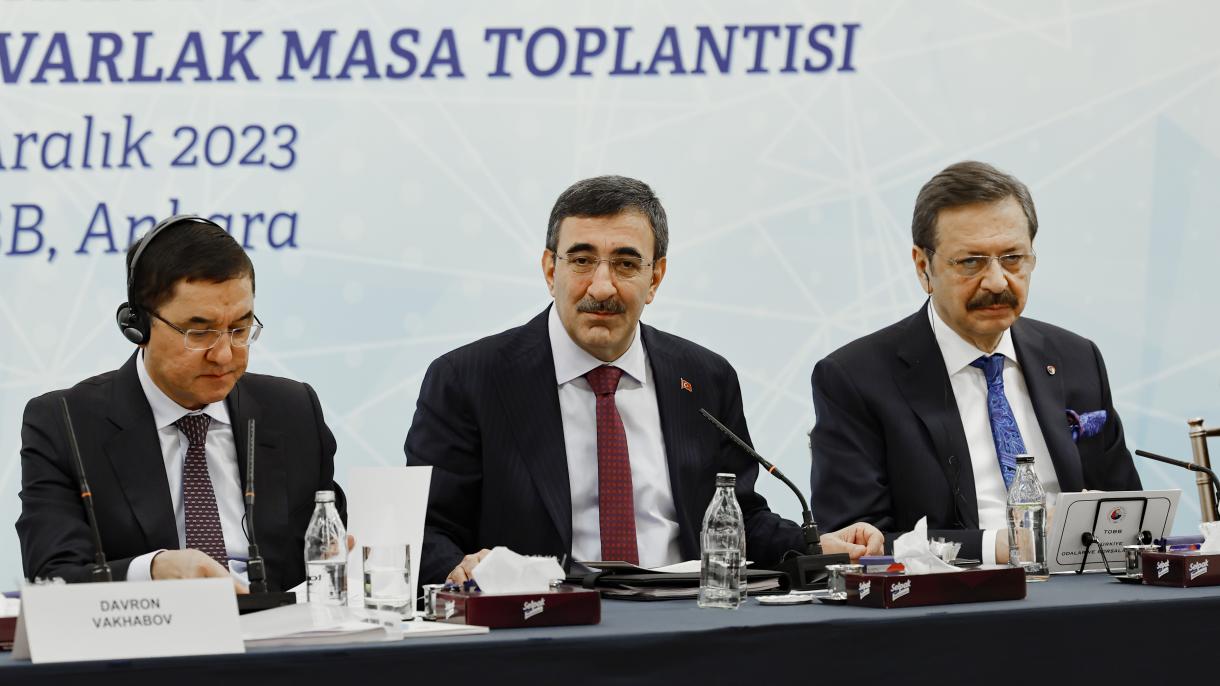 土耳其-乌兹别克斯坦商业论坛在安卡拉举行
