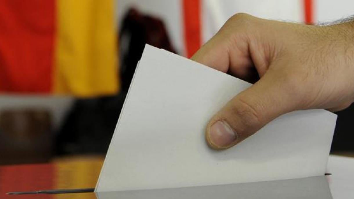 جرمنی میں آج ووٹر بیلٹ بکسوں کا رُخ کر رہے ہیں