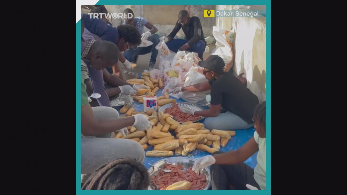 Szenegálban a keresztény fiatalok vacsorát készítenek a ramadán hónap alkalmából