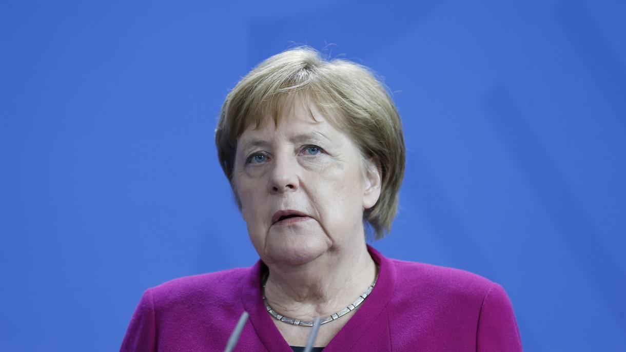 Merkel: "İran ilə bağlı ixtilaflı vəziyyəti dinc yolla həll etmək üçün əlimizdən gələni etməliyik"