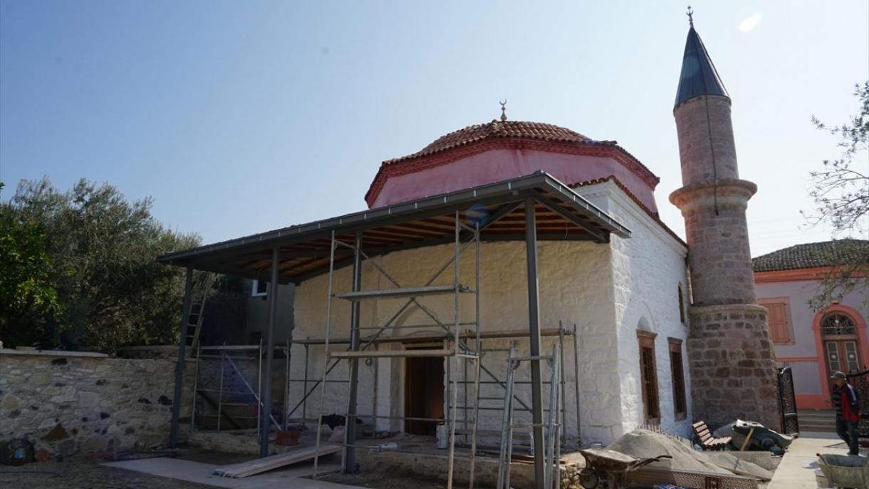 Llega a su fin la restauración de la mezquita en Balikesir de 7 siglos de antigüedad