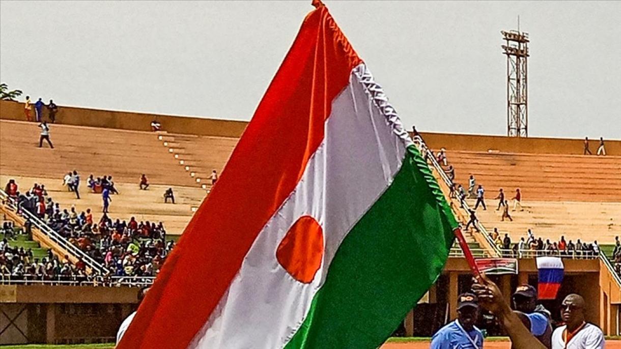 Нигер разреши на армиите на Буркина Фасо и Мали "да се намесят на територията му"