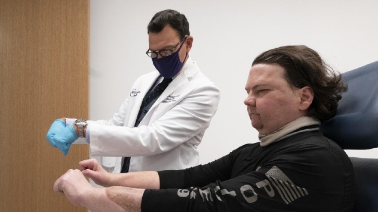 Realizan en EEUU el primer trasplante de cara y mano doble del mundo