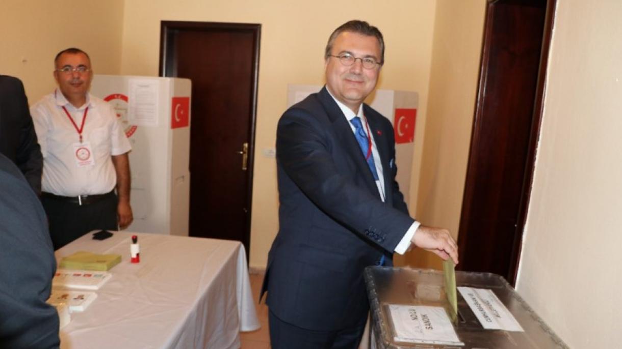Shtetasit turq në Shqipëri votuan për zgjedhjet e përgjithshme dhe presidenciale në Turqi