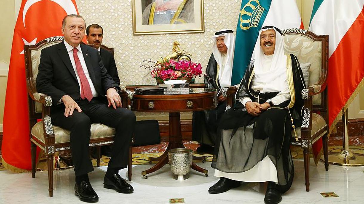 Erdogan s’entretient avec l'émir du Koweït, le Cheikh Sabah Al-Ahmad Al-Jaber Al-Sabah