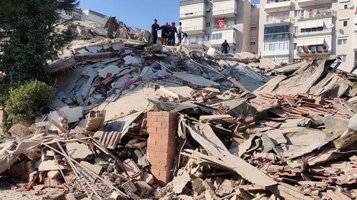 ازمیر  کے  گردو نواح میں چھ اعشاریہ  چھ کی شدت کے زلزلے کے جھٹکے
