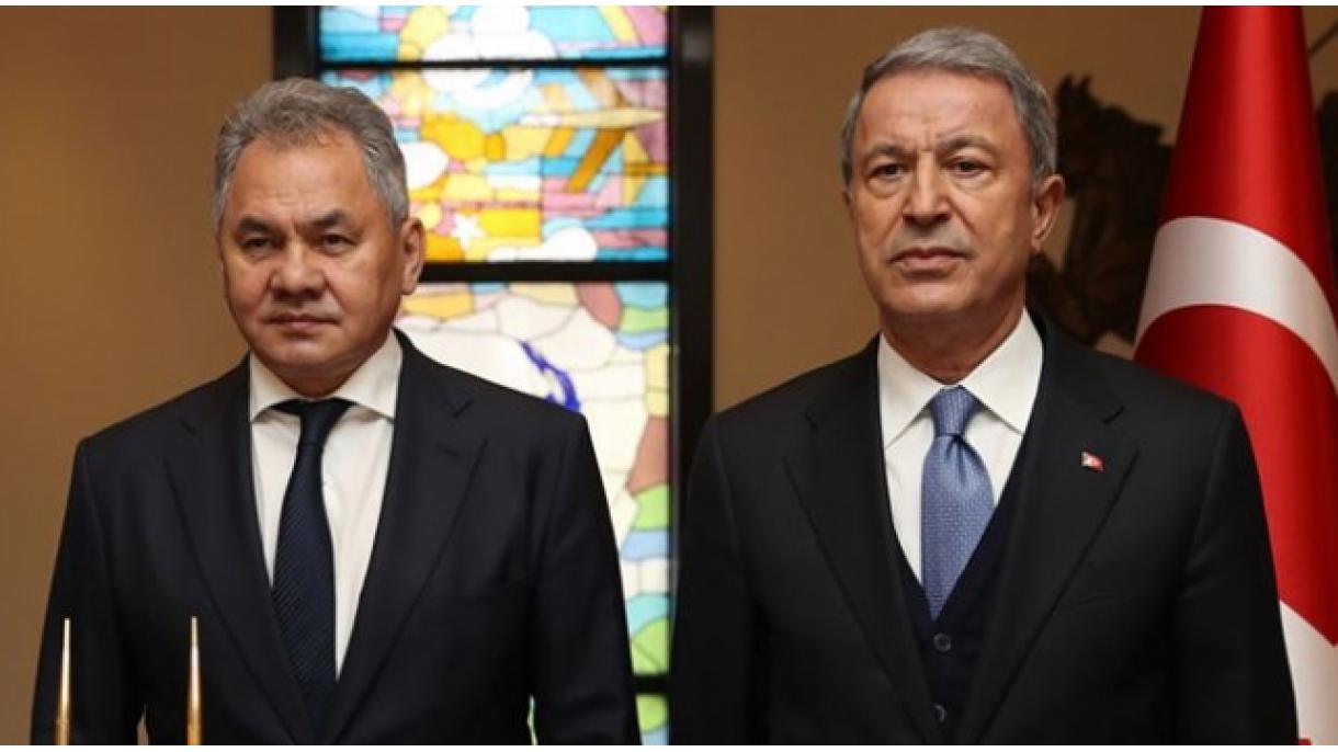 Hulusi Akar Sergey Şoyqu ilə telefonla danışıb