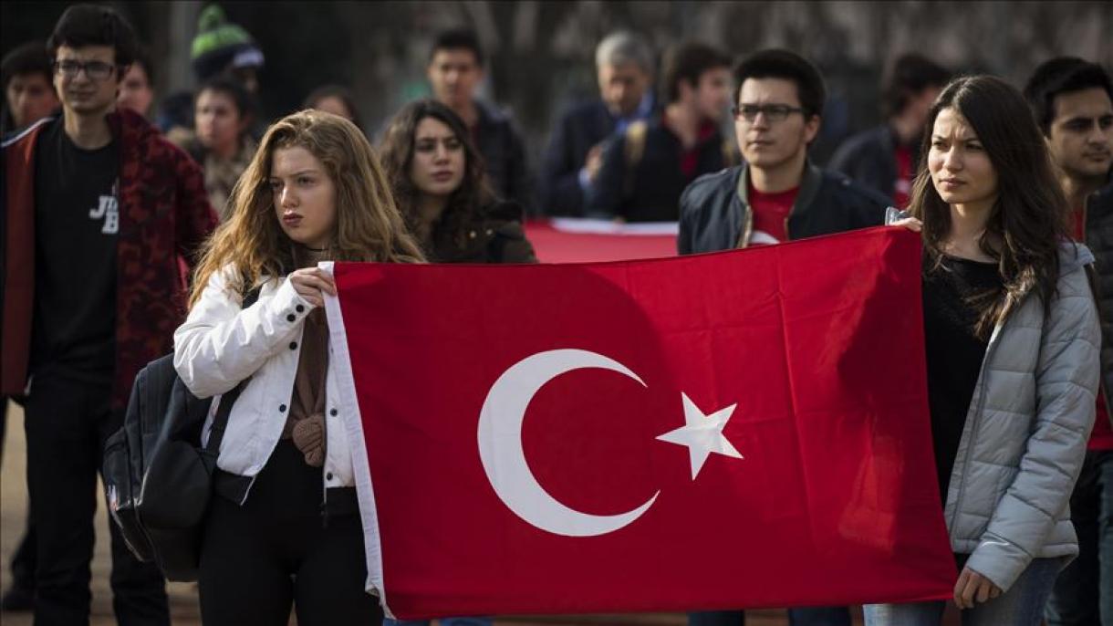 Estudiantes turcos en Estados Unidos apoyan la lucha de Turquía contra el terrorismo