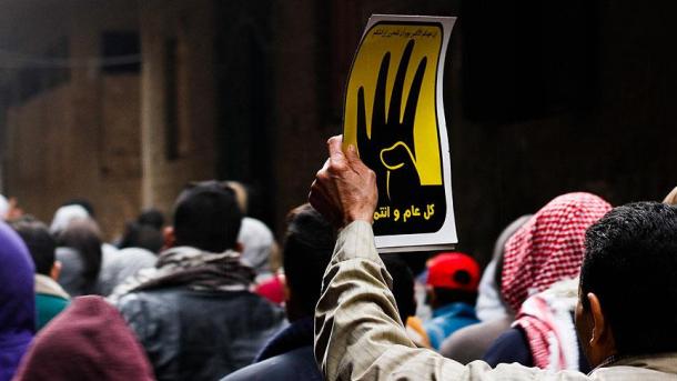 مصرمیں السیسی  سے مستعفی ہونے کا مطالبہ زور پکڑتا جا رہا ہے