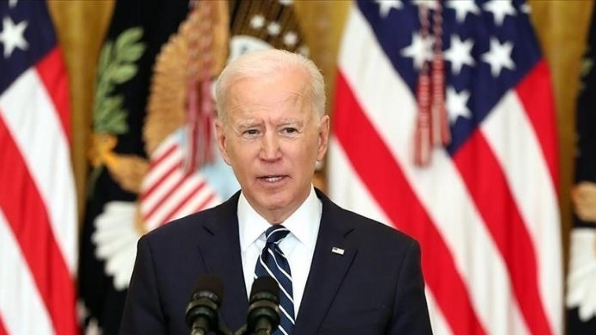 Biden: az Egyesült Államok súlyos pénzügyi szankciókat rendelt el orosz bankok és oligarchák ellen
