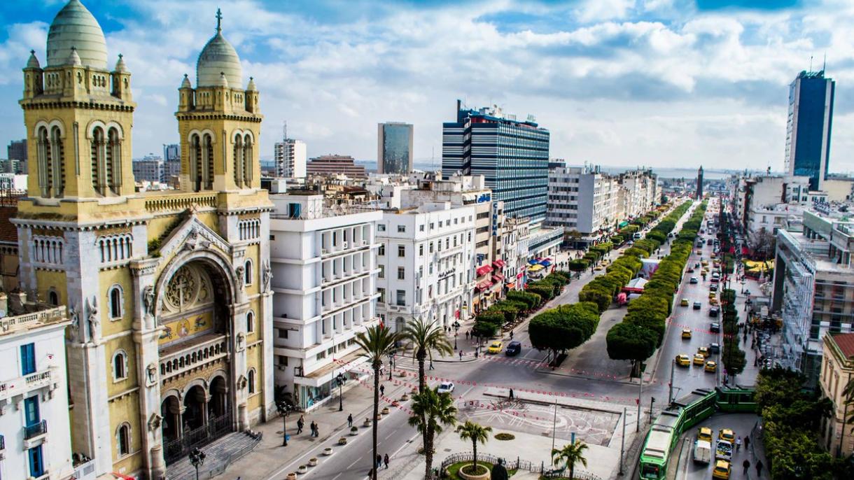Tunisdə yeni baş nazirə hökuməti qurmaq tapşırıldı