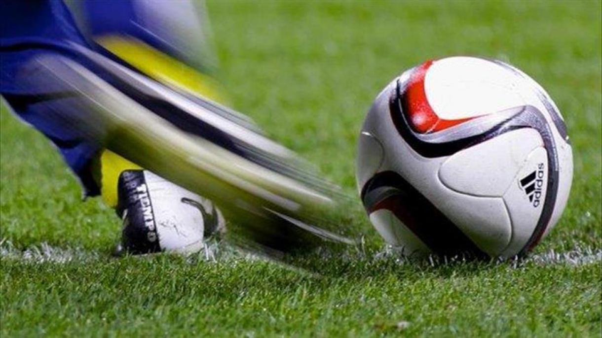 فوتبال: مونشن گلادباخ بایرن مونیخ توُپارینی اوتاندیردی