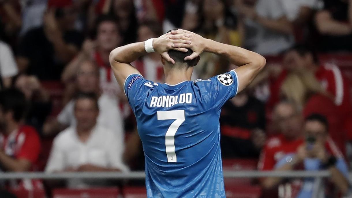 Ronaldo kritikon Luksemburgun për terrenin e dobët të stadiumit