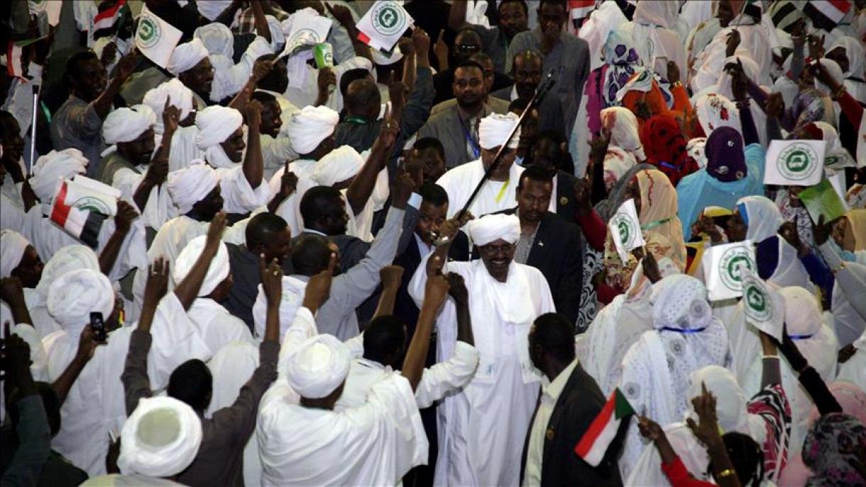 ہم نوجوانوں اور معاشرے کے مختلف اداروں کے ساتھ  ڈائیلاگ کے لئے تیار ہیں: سوڈان حزب اقتدار