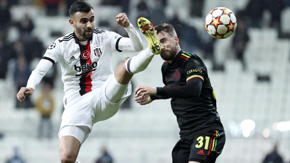 “Beşiktaş” “Ayaks”la oyunda növbəti məğlubiyyətinə üzülüb