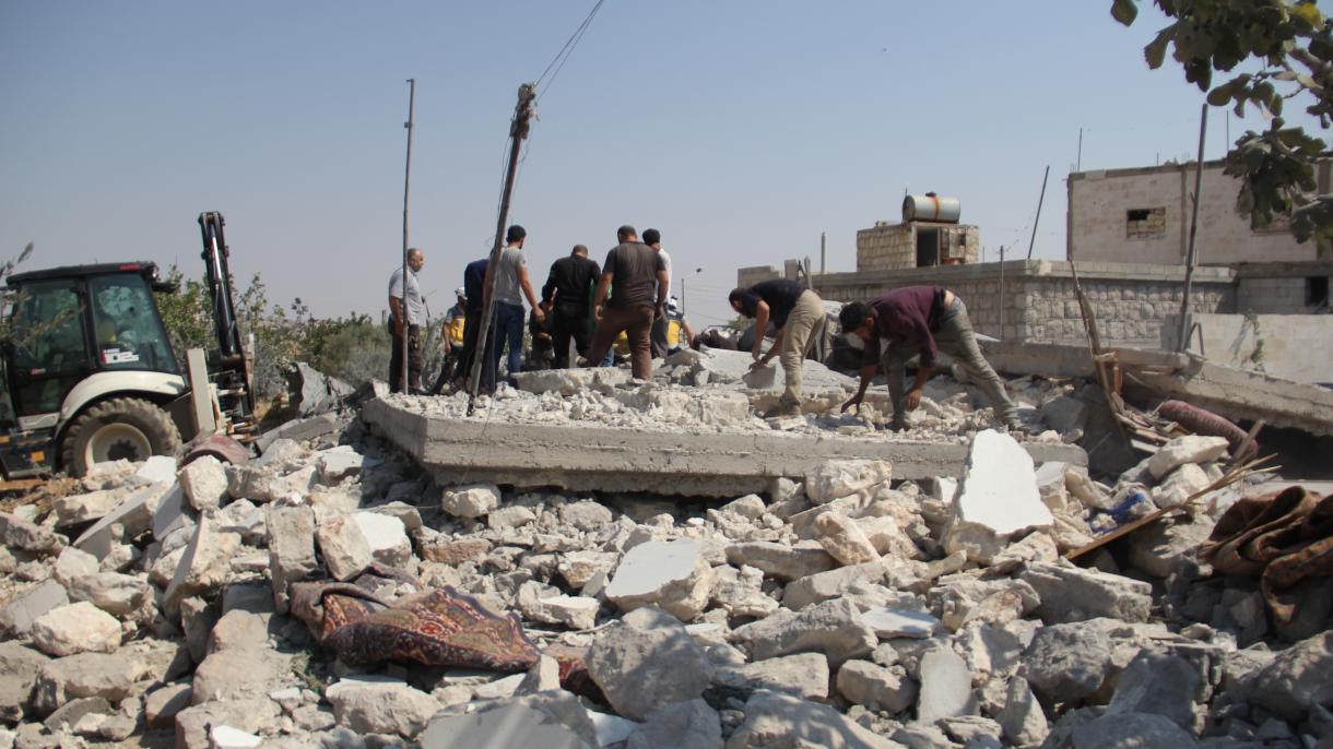 İdlibdə hava hücumları nəticəsində 9 dinc vətəndaş həlak olub