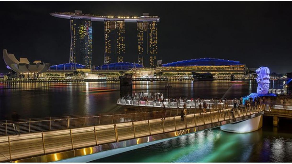 2021-ben Szingapúrban lesz a Világgazdasági Fórum