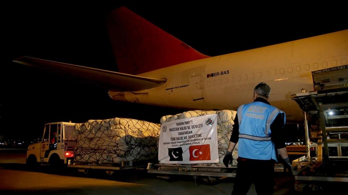 Pakistandan Türkiyenin zəlzələ bölgəsinə çadırların daşınması davam edir