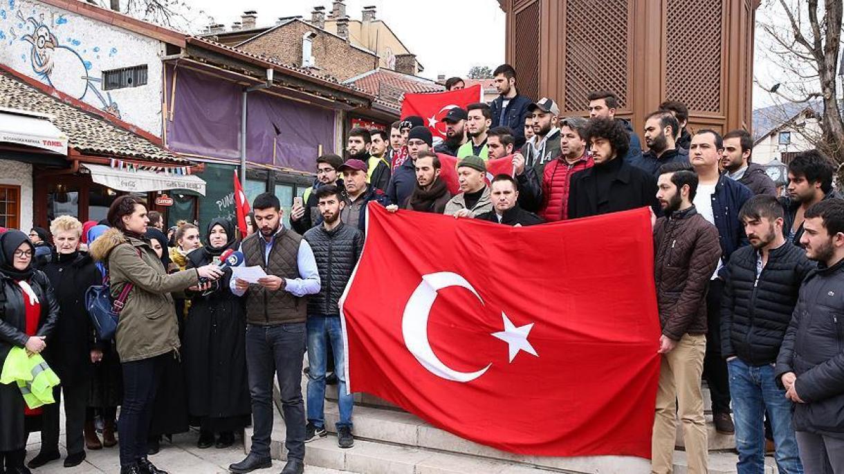 波黑和英国发生反荷兰支持土耳其游行活动