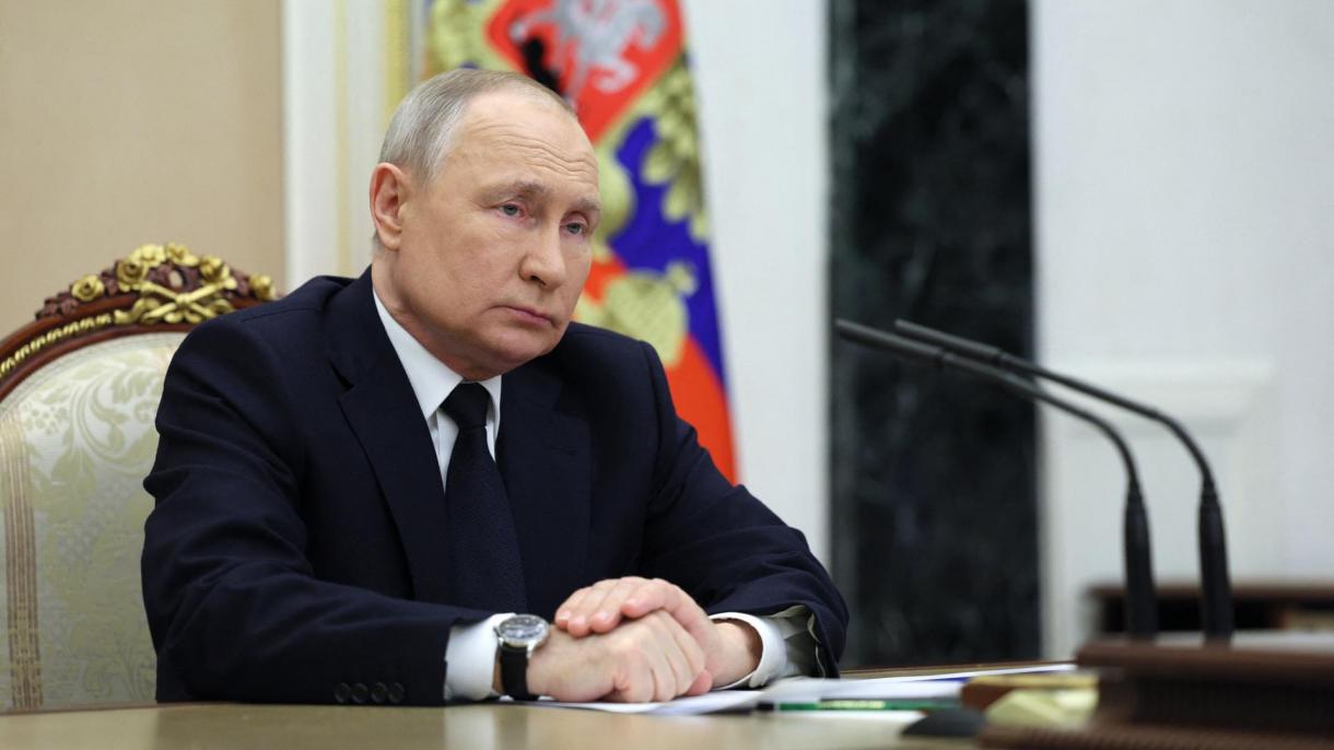 “Qərb yeni Ox Gücləri İttifaqı yaratmaq istəyir”, V.Putin