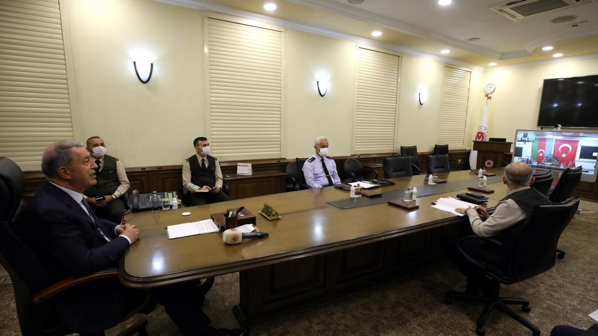 Milli Savunma Bakanı Hulusi Akar Azerbaycan Savunma Bakanı Zakir Hasanov Video Telekonferans2.jpg