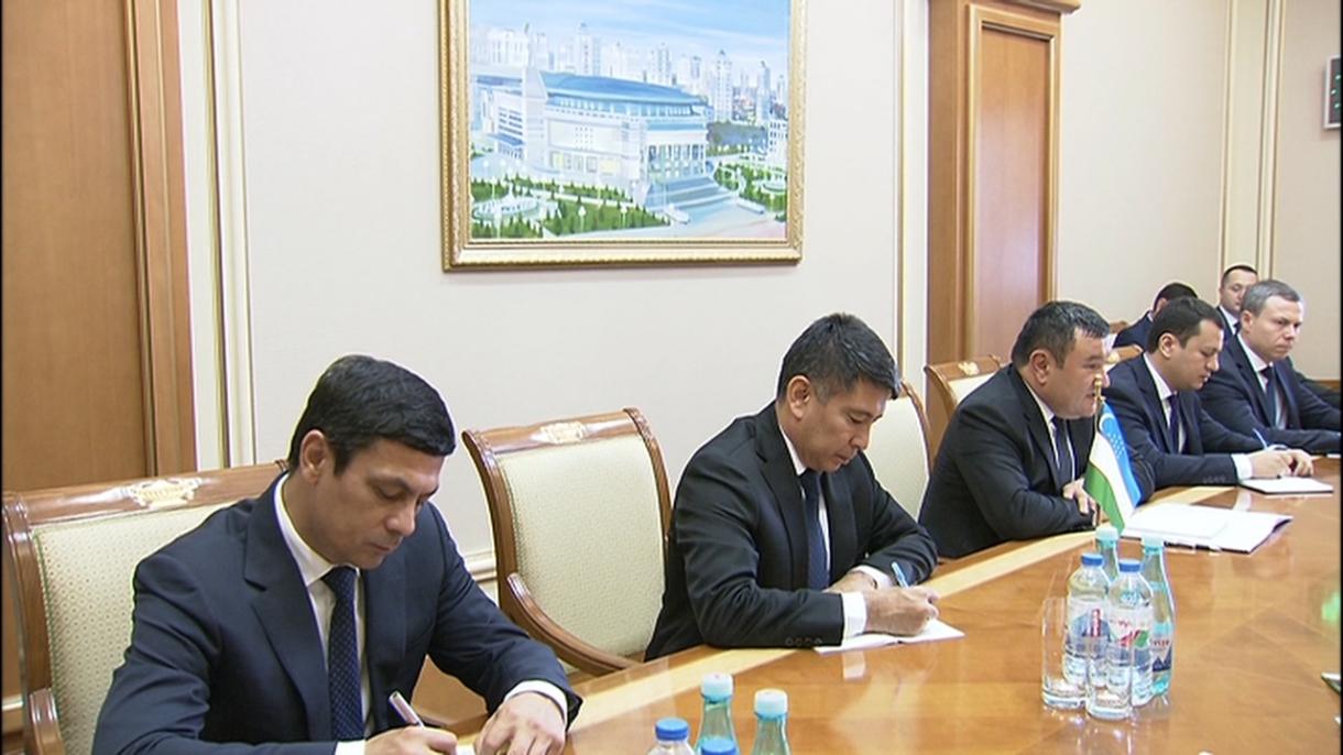 Türkmen ve Özbek Enerji Bakanları Bir Araya Geldi 3.jpg