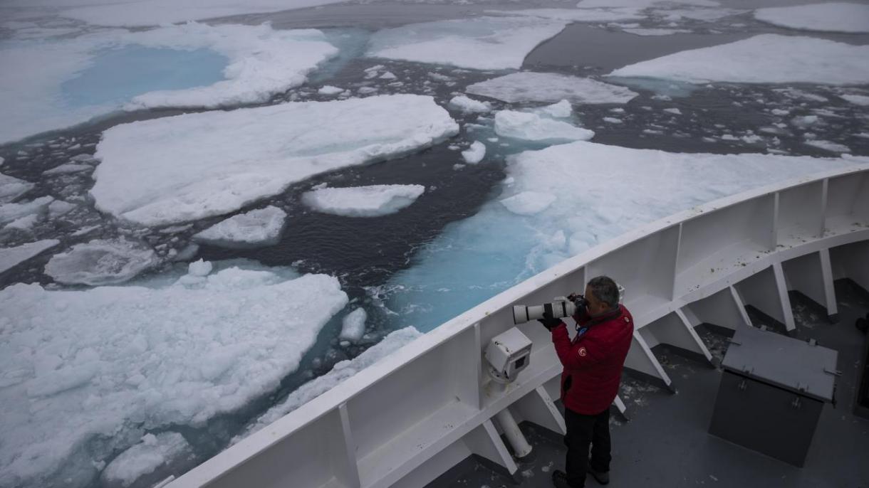 格陵兰岛冰盖快速融化 或致海面上升0.5 英寸