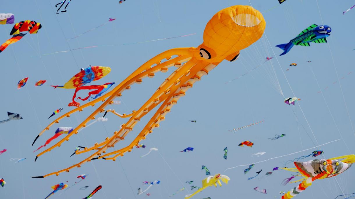 世界最大的风筝节在丹麦拉开帷幕 25名中国选手参加